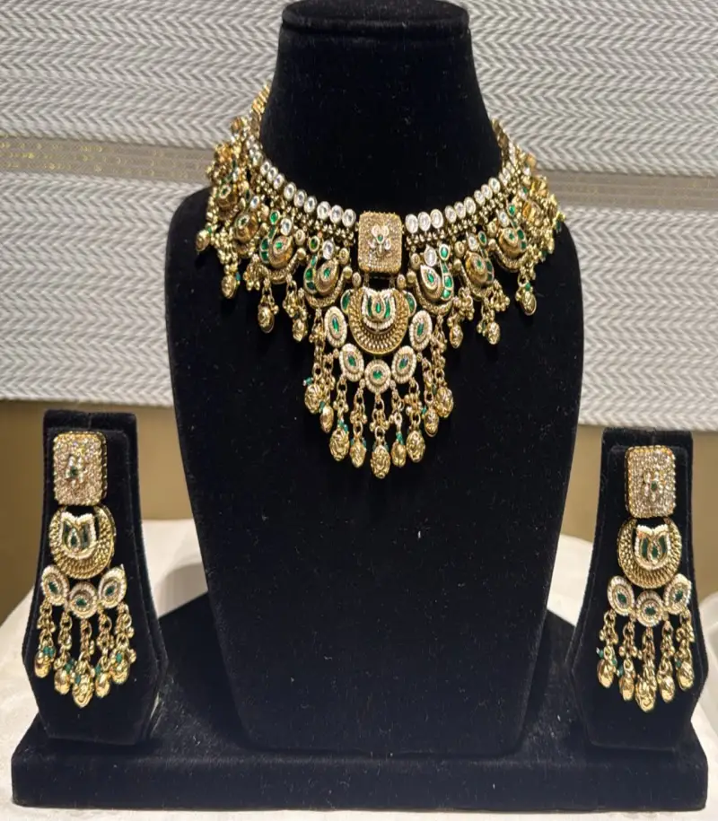 ORNAMENT SET