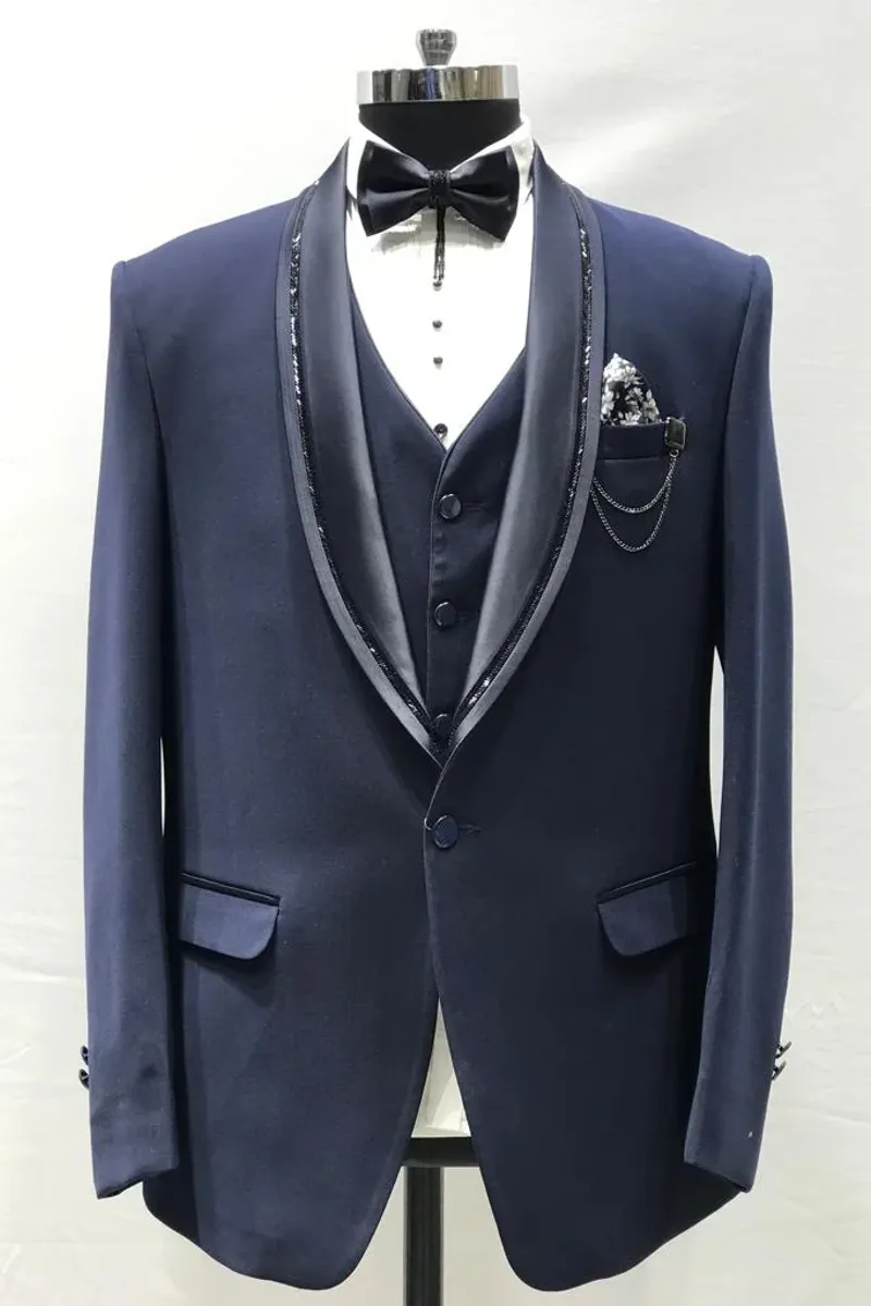 SUIT