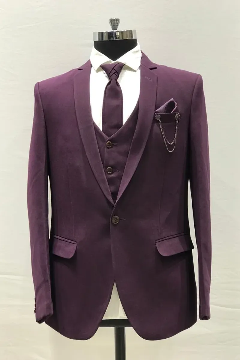 SUIT