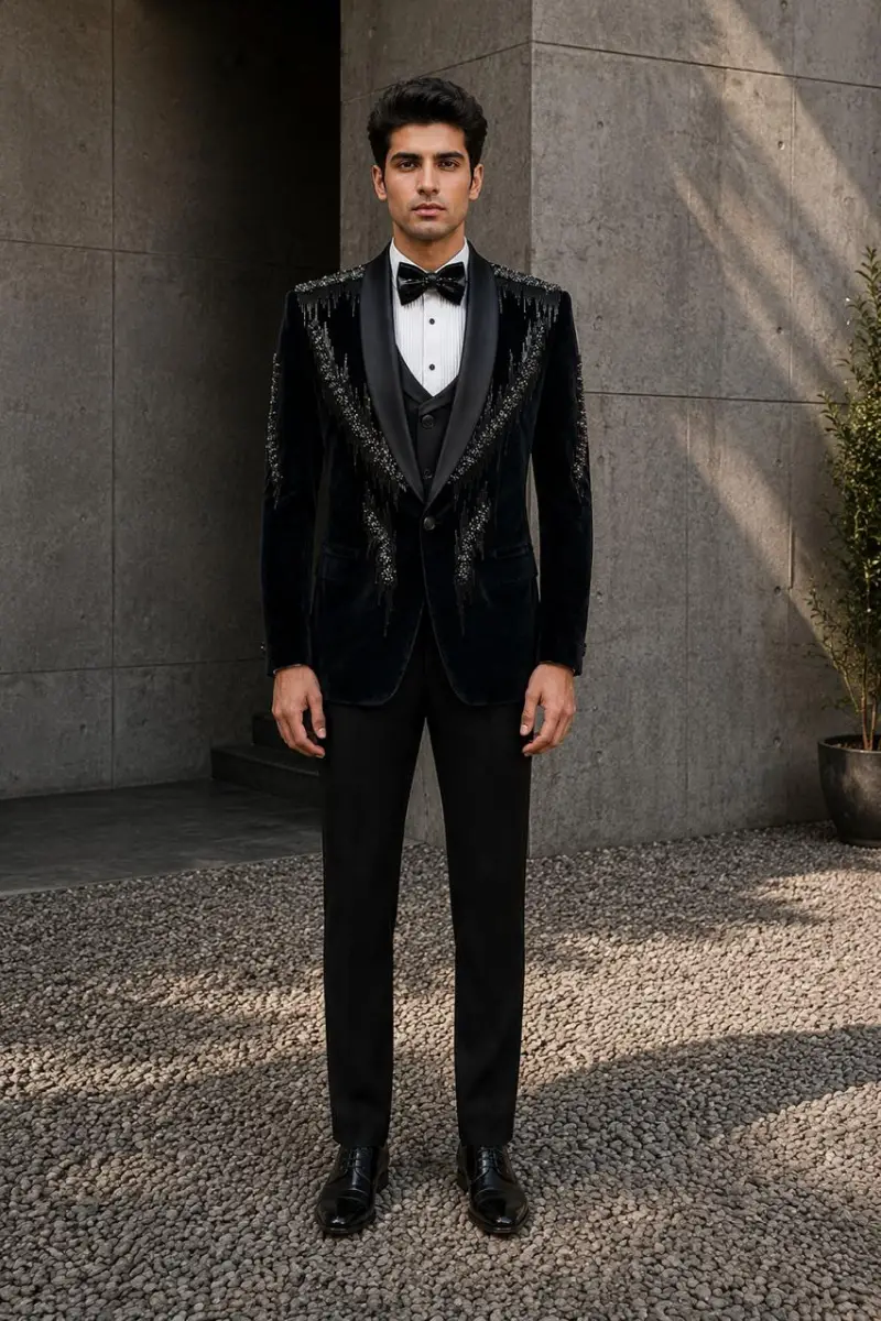 SUIT