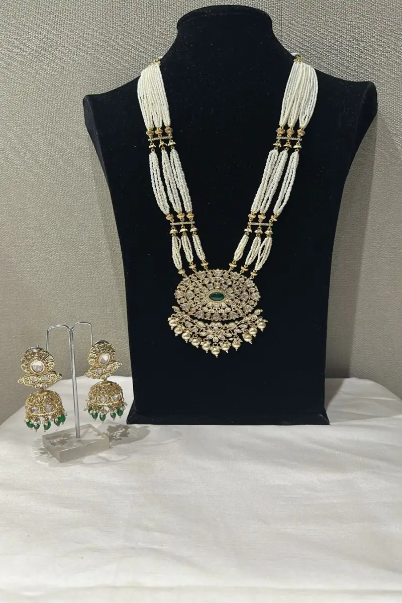 ORNAMENT SET