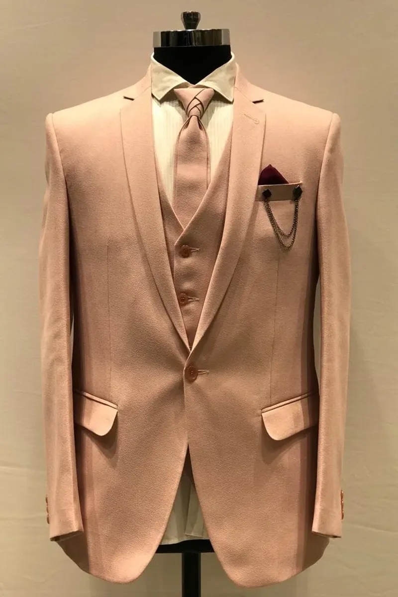 SUIT