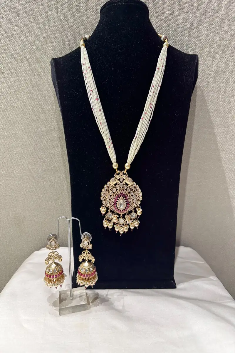 ORNAMENT SET
