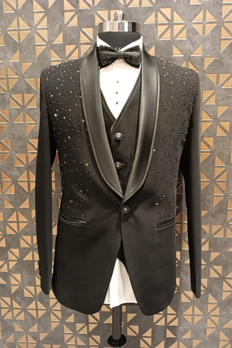 SUIT