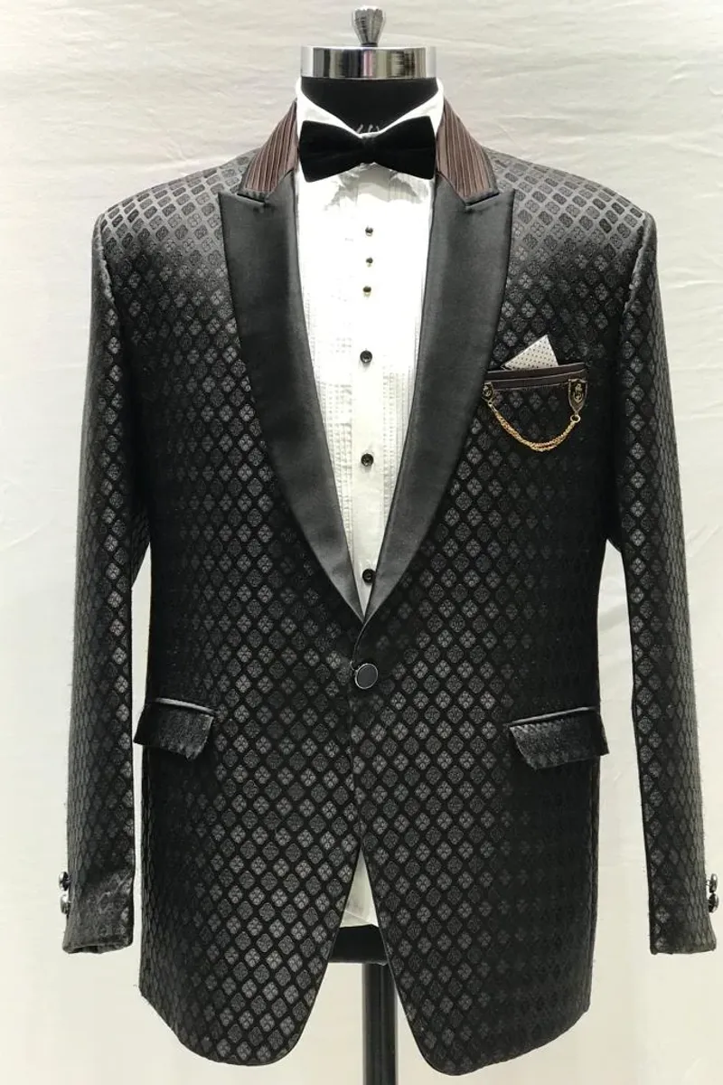 SUIT