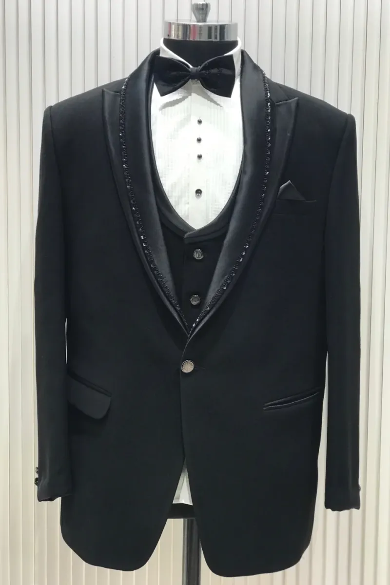 SUIT