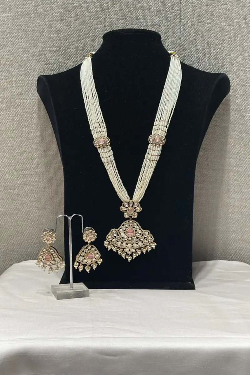 ORNAMENT SET