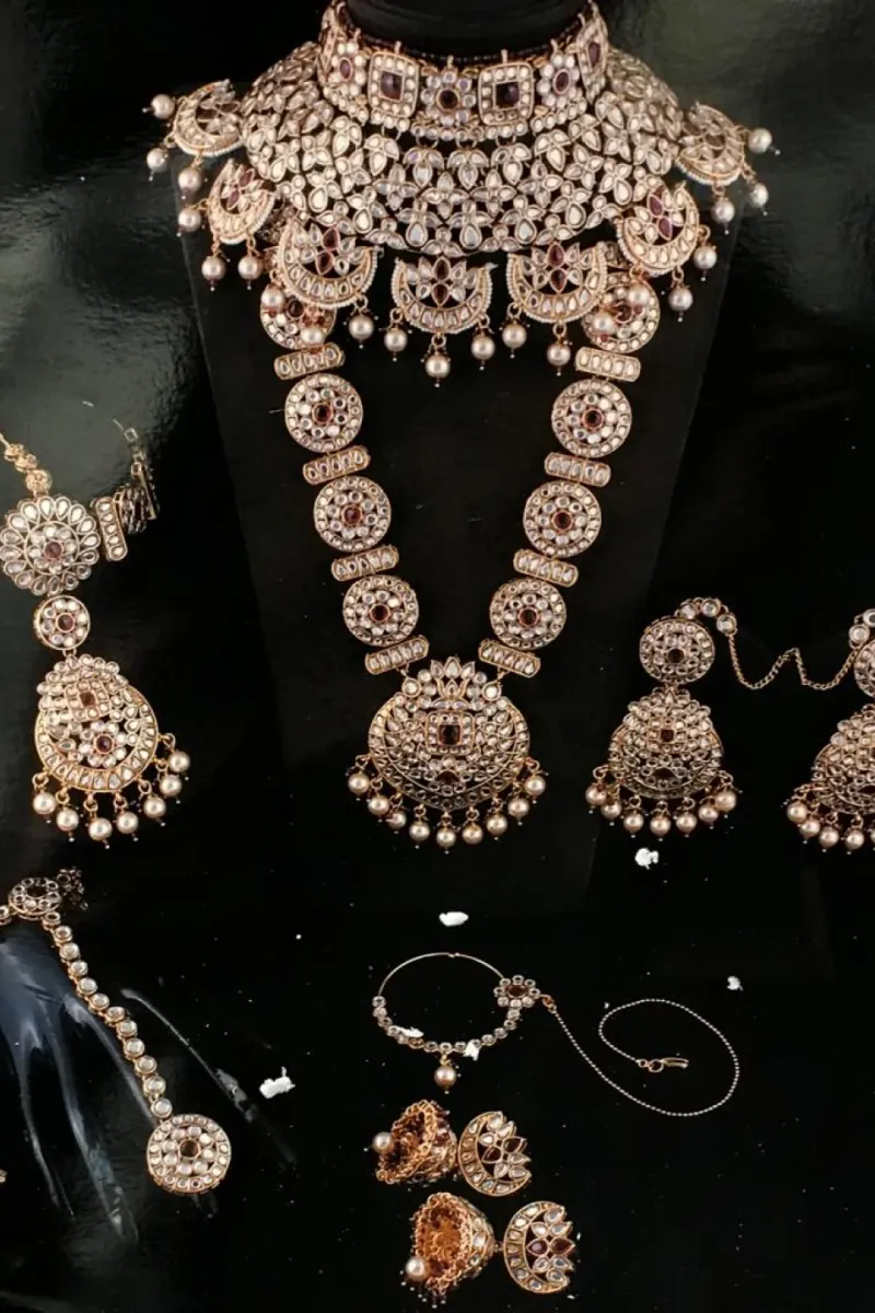 ORNAMENT SET
