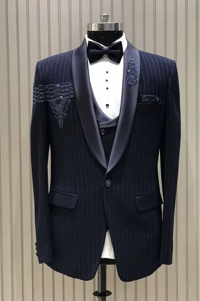 SUIT