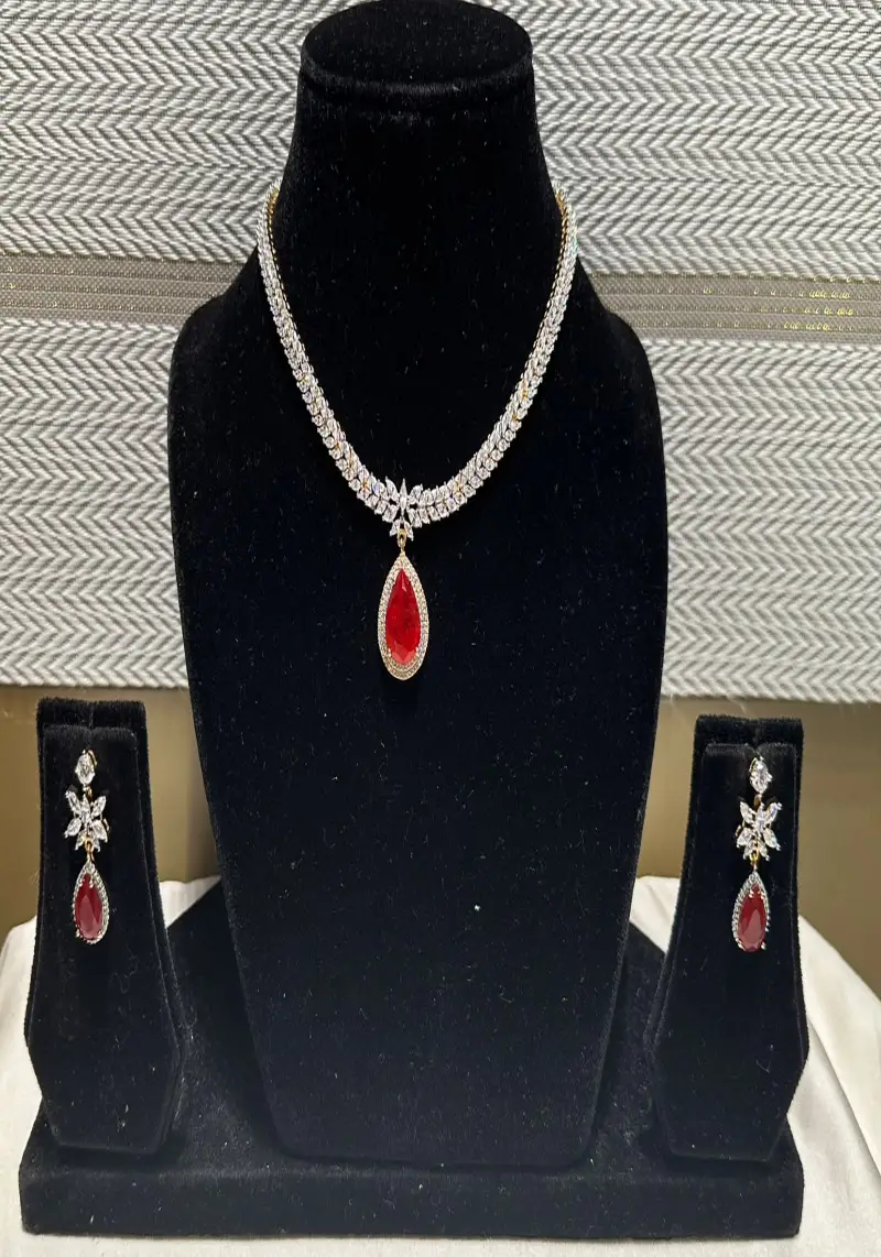 ORNAMENT SET