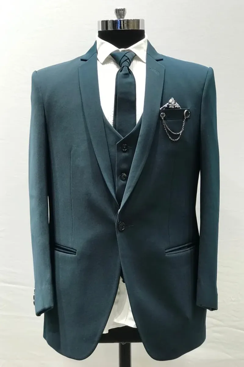 SUIT